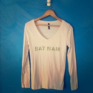 “SAT NAM” long sleeve tee